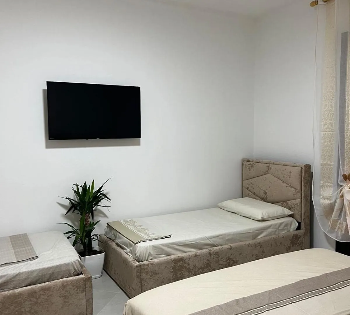 Eraldo Rooms Tragjas