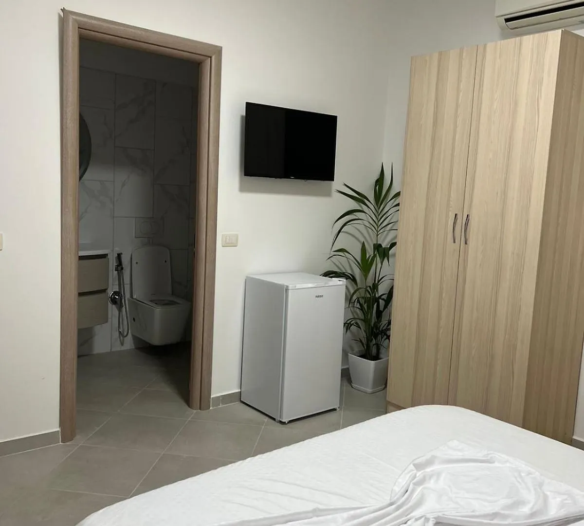 Guest house Eraldo Rooms Tragjas Albania