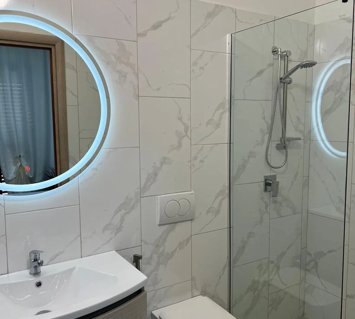 Guest house Eraldo Rooms Tragjas