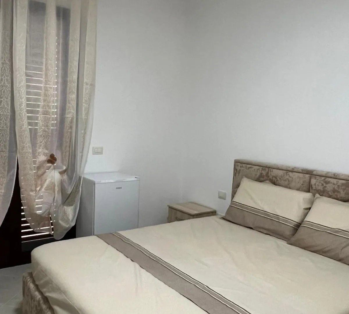 Eraldo Rooms Tragjas
